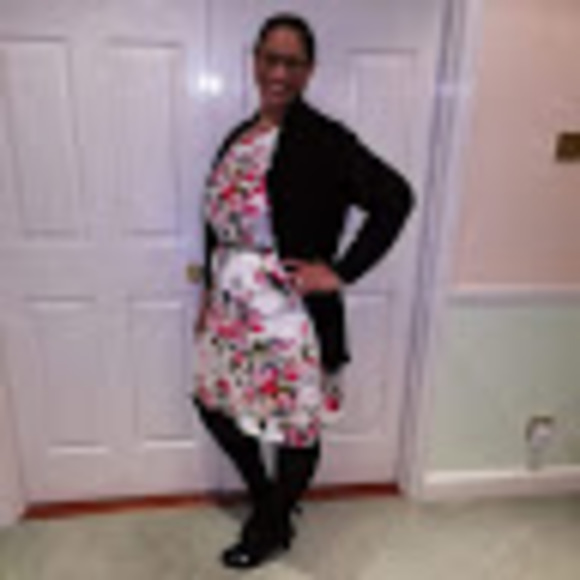 Meet your Posher, Rosemarie - Picture 1 of 1